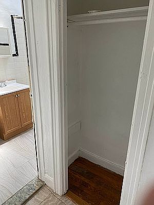 5th image of 233 Smith St #10