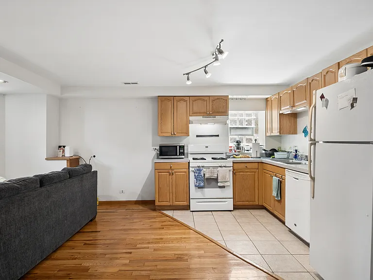 1236 N Marion Ct #GARDEN — Photo 3