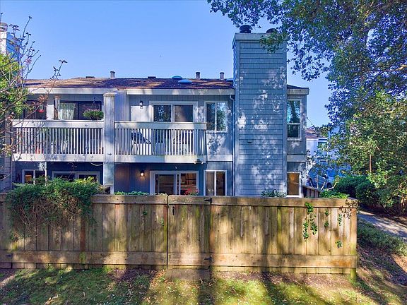 2nd image of 2931 Leotar Cir