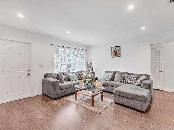 4th image of 5711 NW 65TH Way