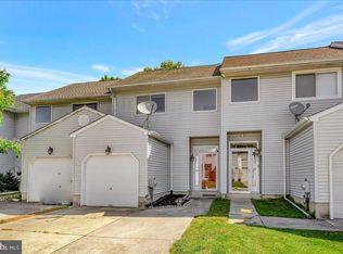 8 Cardenti Ct, Newark, DE 19702