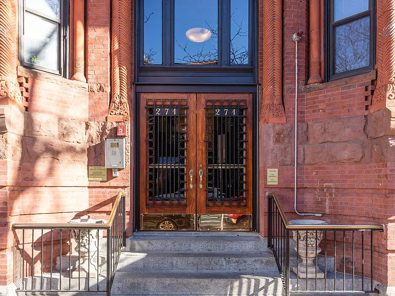 271 Dartmouth St #4H — Photo 37