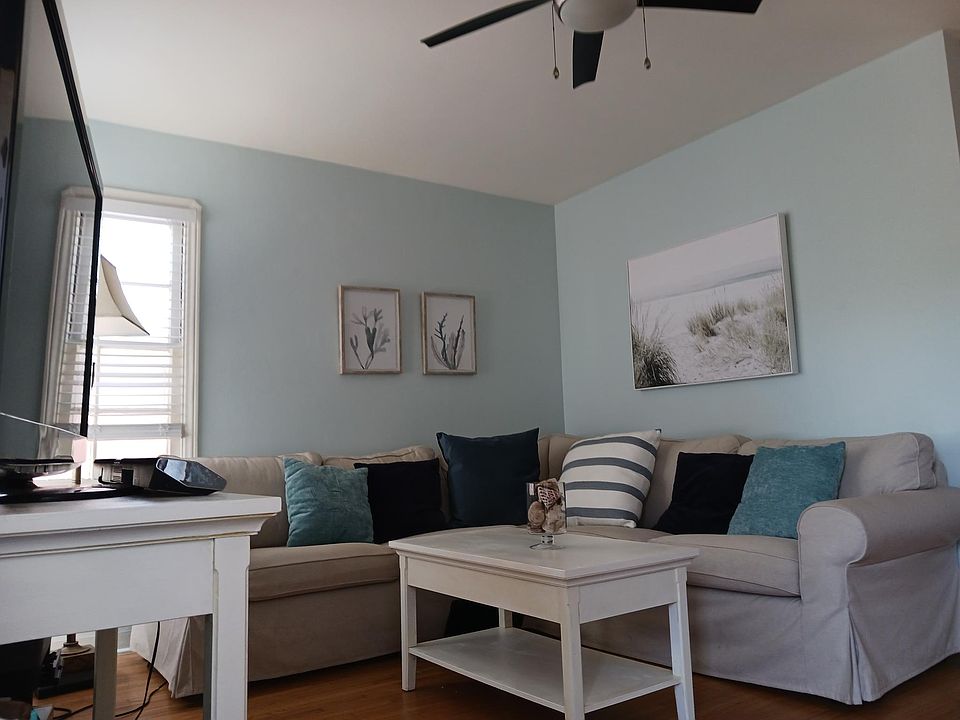 1st image of 374 Temple Ave