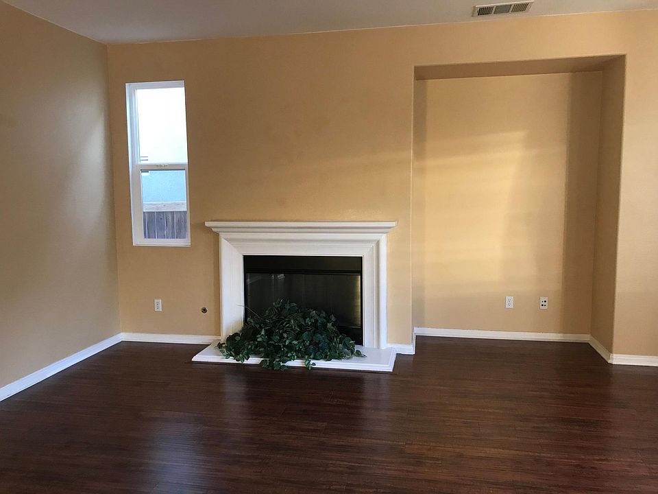 1st image of 33726 McKenny Pl