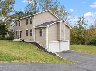 407 Pleasant St, Leicester, MA 01524