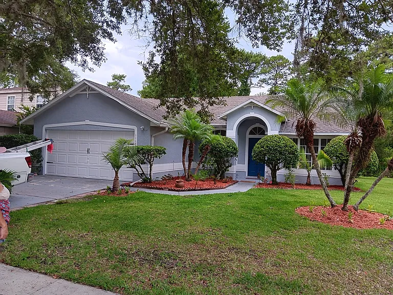 11180 Cypress Leaf Dr — Photo 3