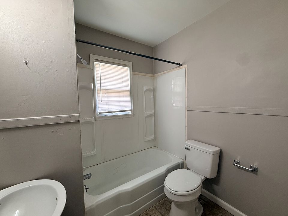 2nd image of 2434 E Harry St #2434