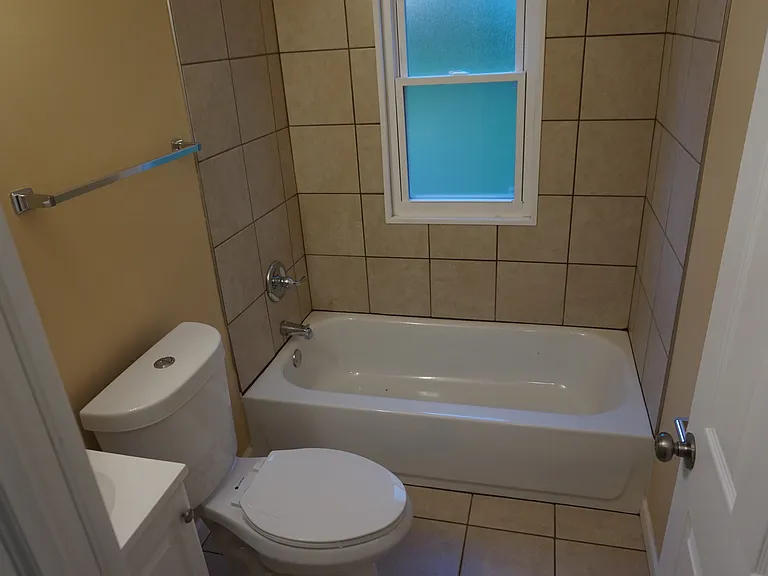 2202 Isabelle St — Photo 13