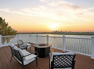 191 Court Rd #3, Winthrop, MA 02152