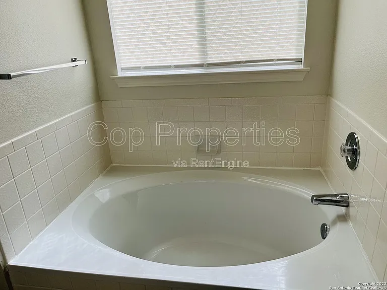 22622 Madison Park — Photo 17