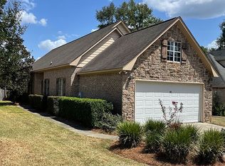 12 Riviera Cir, Hattiesburg, MS 39402