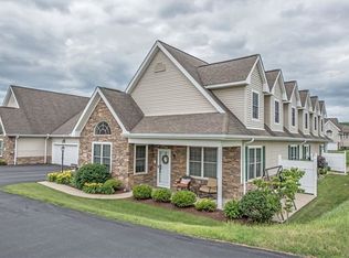 1065 Ashfield Way, Greensburg, PA 15601