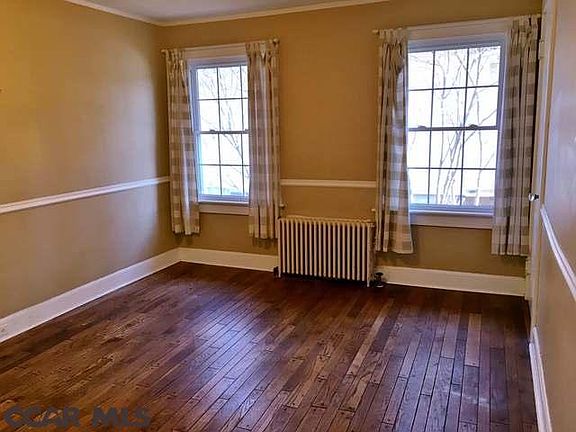 5th image of 218 S Gill St