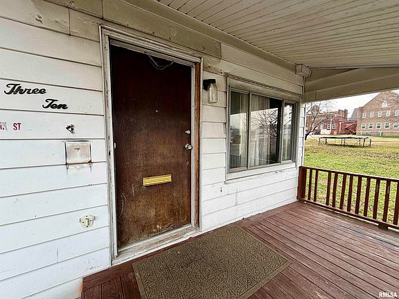 2nd image of 312 N Main St