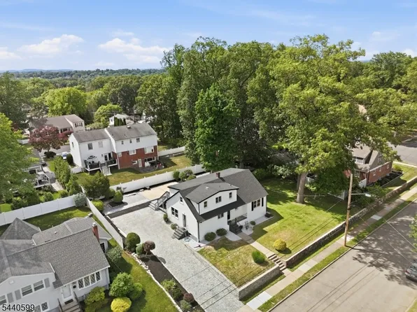 768 Birch Ave, New Milford Boro, NJ 07646