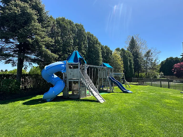 262 Mecox Rd — Photo 37