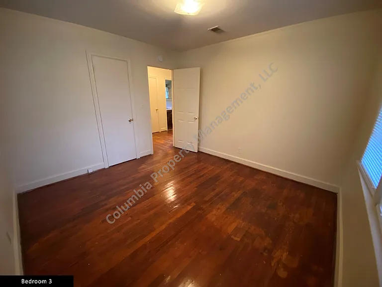 3056 Truman St — Photo 4
