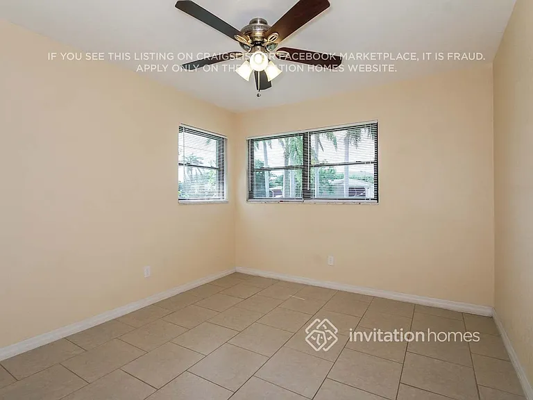 126 SW 48th Ter — Photo 7