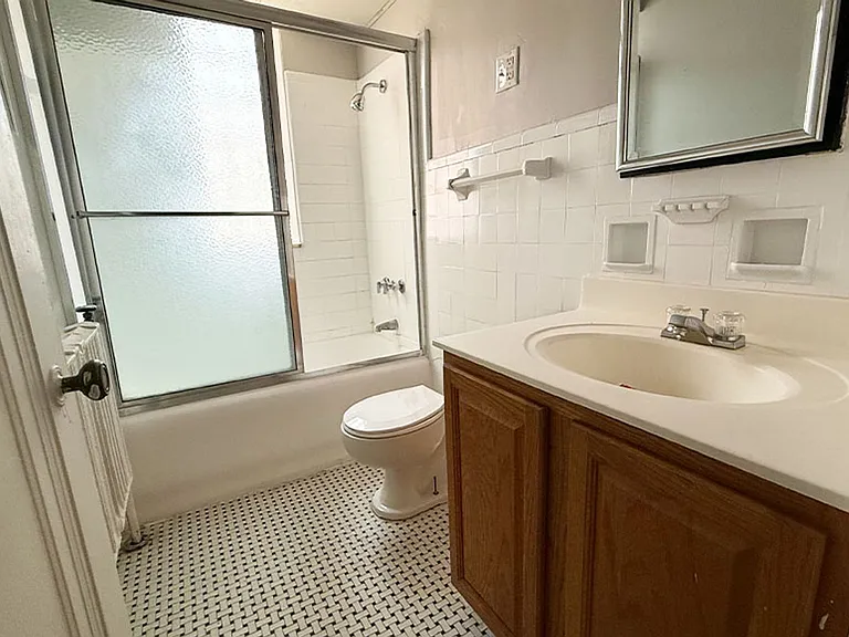 3654 Middleton Ave — Photo 33