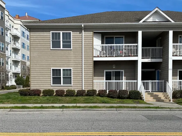 2409 Arctic Ave APT 202, Virginia Beach, VA 23451