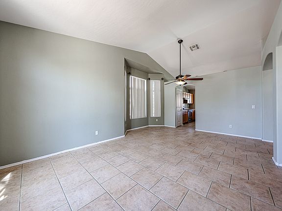 5th image of 632 E Sherri Dr