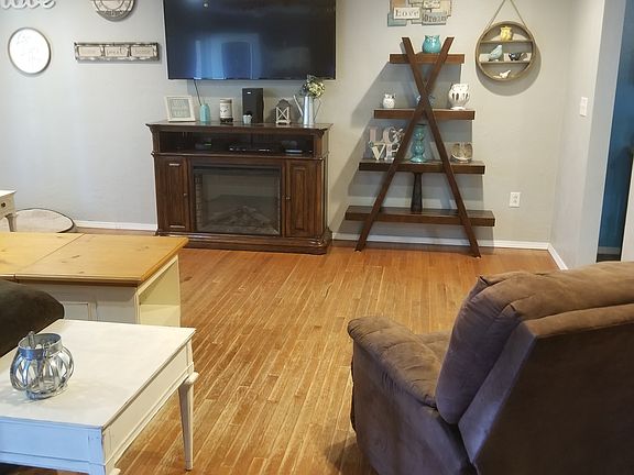 4th image of 676 Mildred Ave