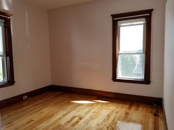 14 Warner St #1, Somerville, MA 02144