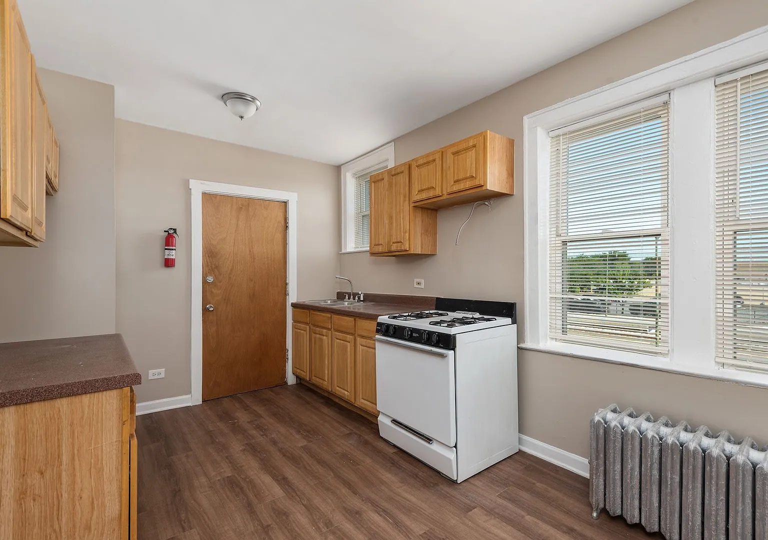 Studio, $1,050 — Photo 4