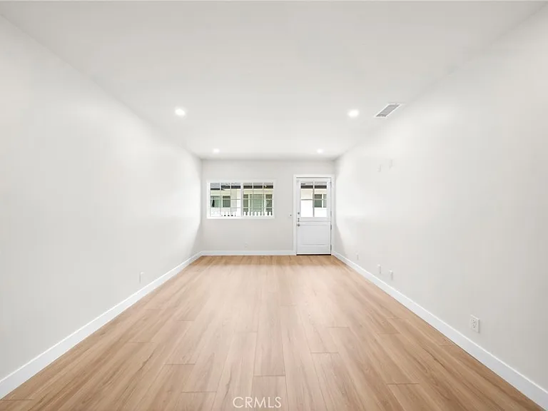 1801 Clay St — Photo 5