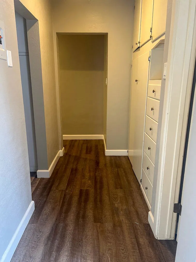 7113 Stafford Ave — Photo 3