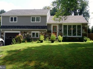 859 Aster Rd, Warminster, PA 18974