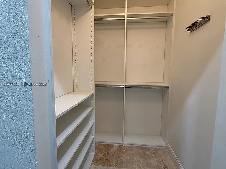 3227 NE 11th Dr #3227 — Photo 8