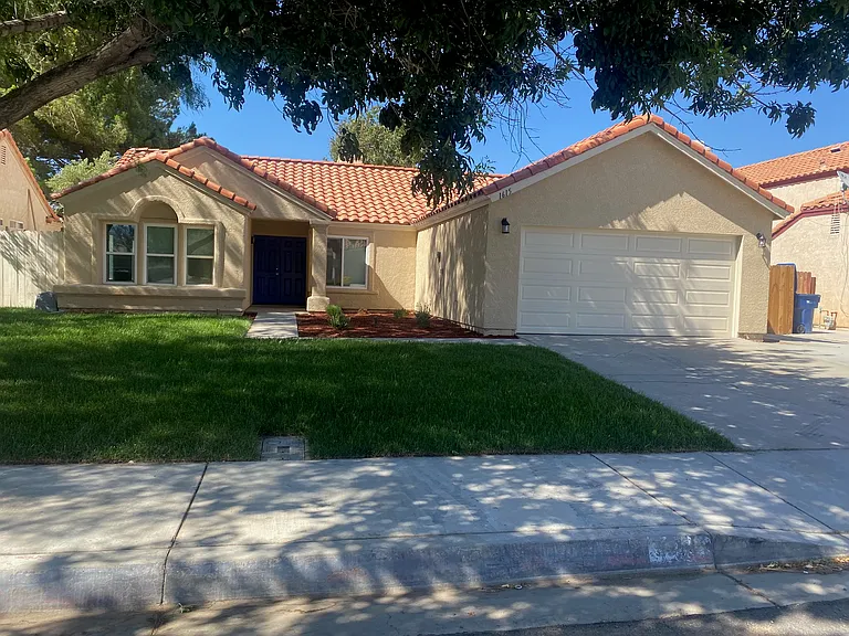 1615 Windermere Ct — Photo 1