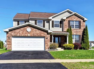 2800 Brian Ln, Montgomery, IL 60538
