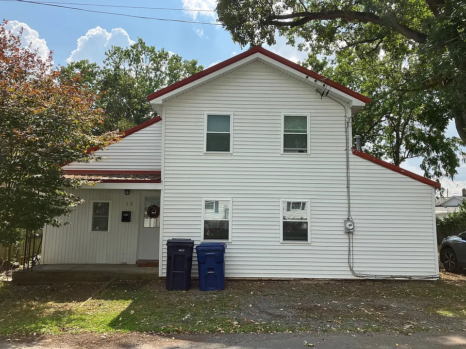 13 John St