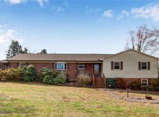 5900 Gumtree Rd, Winston Salem, NC 27107