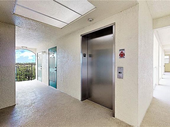 4th image of 10710 Ravenna Way Unit 402