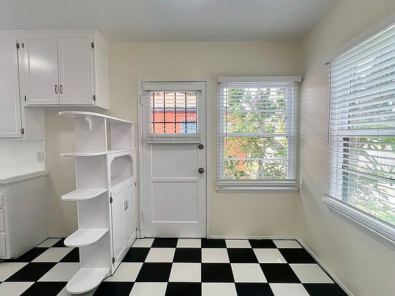 3rd image of 4253 1/2 N Bellflower Blvd #4353