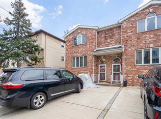 766 10th St, Secaucus, NJ 07094