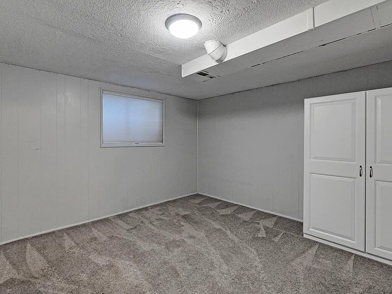 3246 W Royalwood Dr — Photo 23
