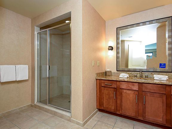 3rd image of 3208B Branson Landing Blvd
