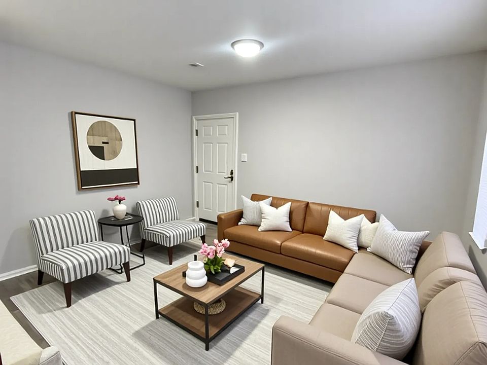 1st image of 6243 S Ashland Ave APT 204