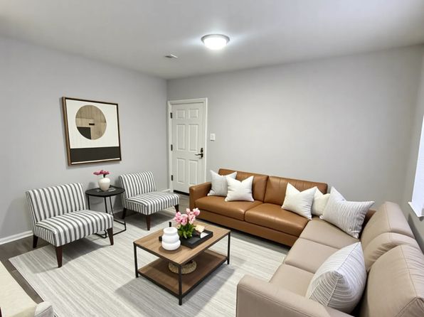 6243 S Ashland Ave APT 204