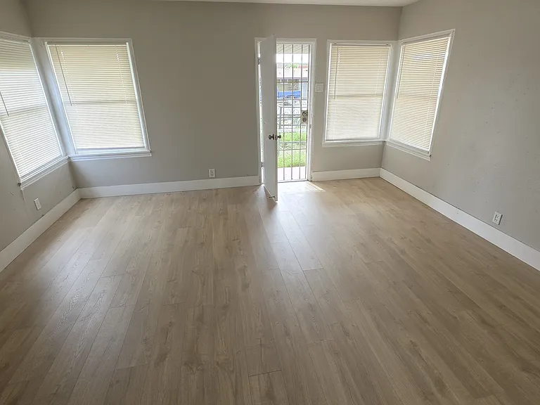 6828 Marlow Ave — Photo 8