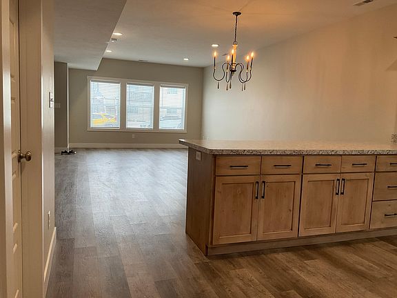 5th image of 758 May St
