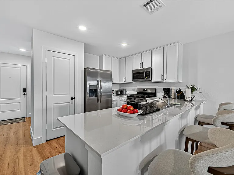 27615 Seascape Village Dr — Photo 15