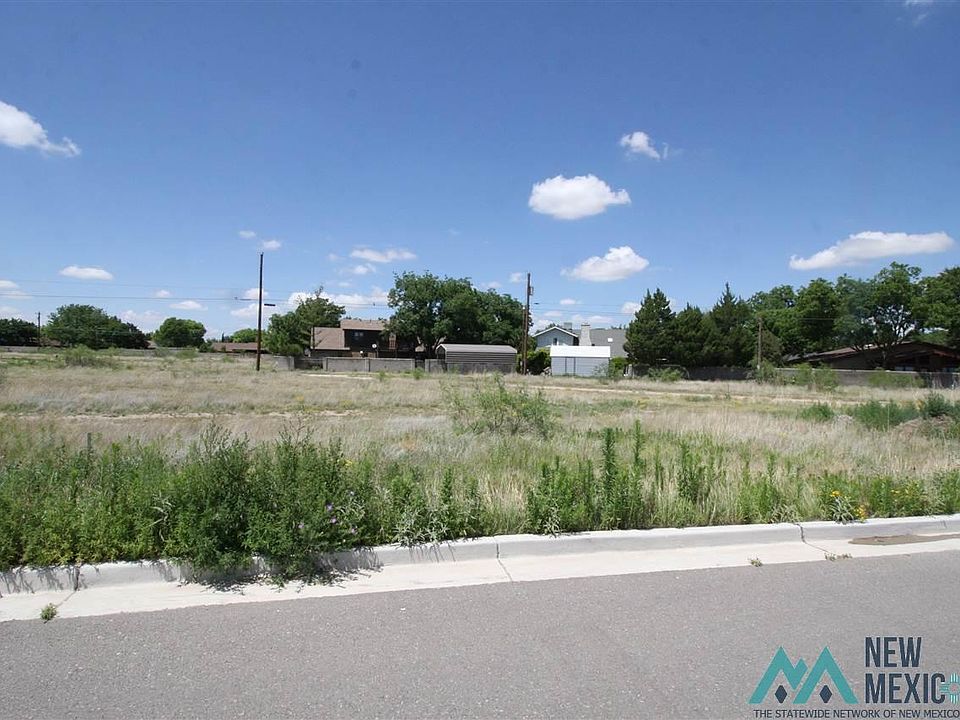 1st image of 11 W Avenue K