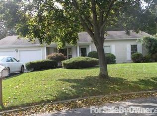 40 Gina Ct, East Patchogue, NY 11772