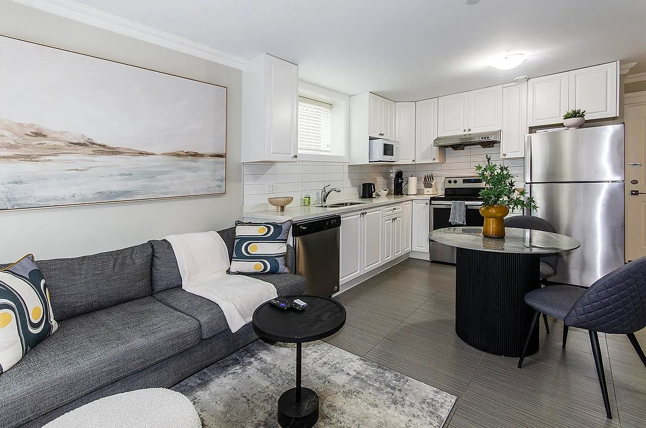 1 bed, 675 sqft, $2,300 — Photo 1