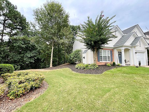 2nd image of 131 Kenninghall Ct Unit 8/34